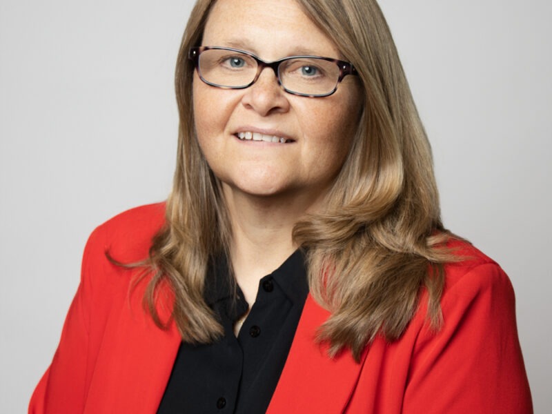 Sandi Skwor